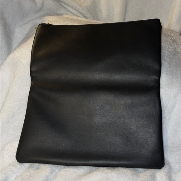 Summer & Rose Black Zip Flat Foldover Clutch - Picture 4 of 6